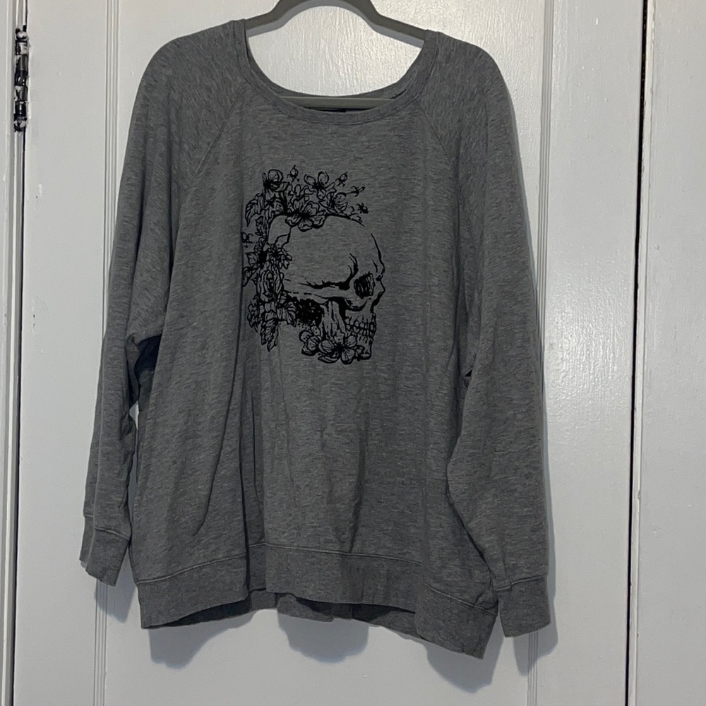 Torrid Gray Crewneck Fleece Graphic Sweatshirt